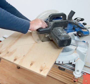 Byg selv trappe: Nu skal du lave en hjælpeplade Byg selv trappe: Nu skal du lave en hjælpeplade